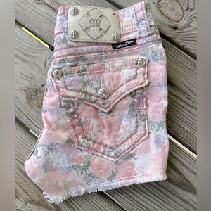 Miss Me Pink‎ Floral cargo Jean Shorts size 26